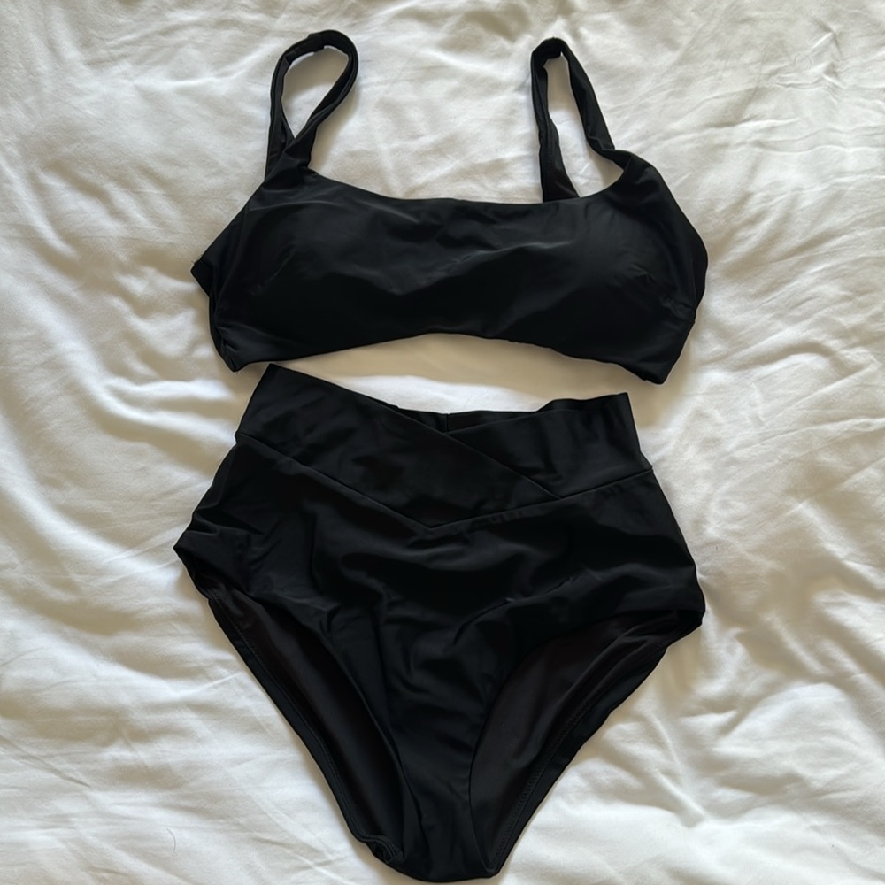 NWT Aerie Wide Strap Scoop Bikini Top - Black - XL